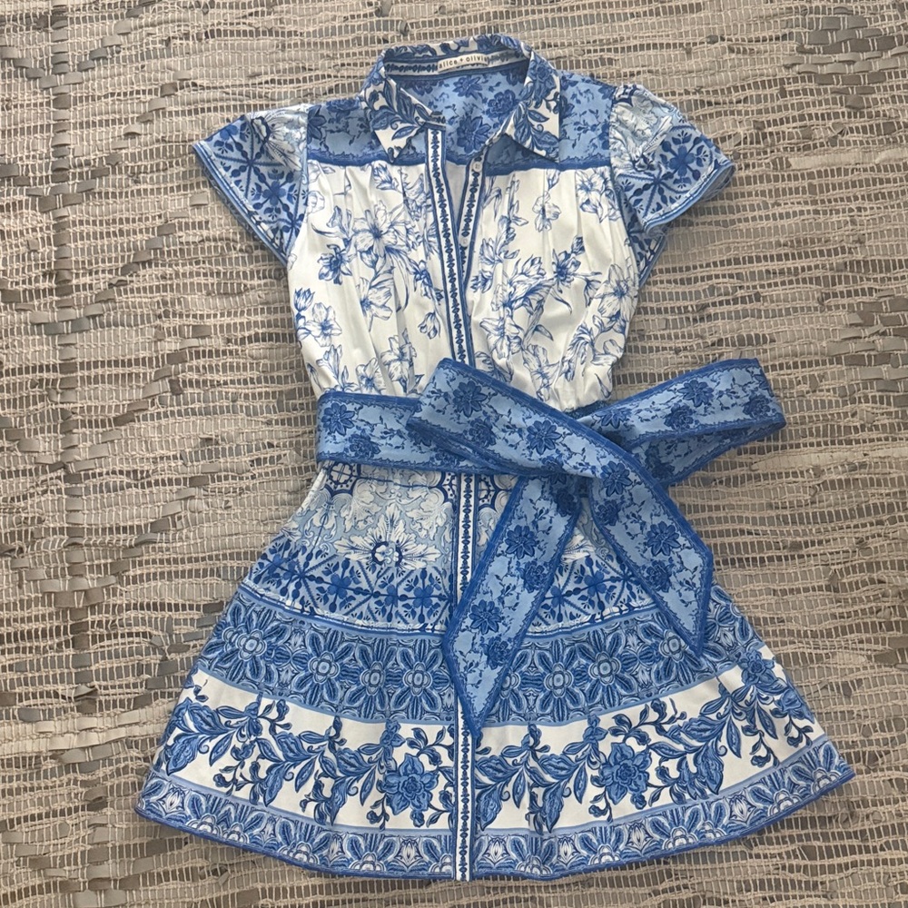 alice + olivia Blue and White Floral Zip Dress with Sash, worn once
